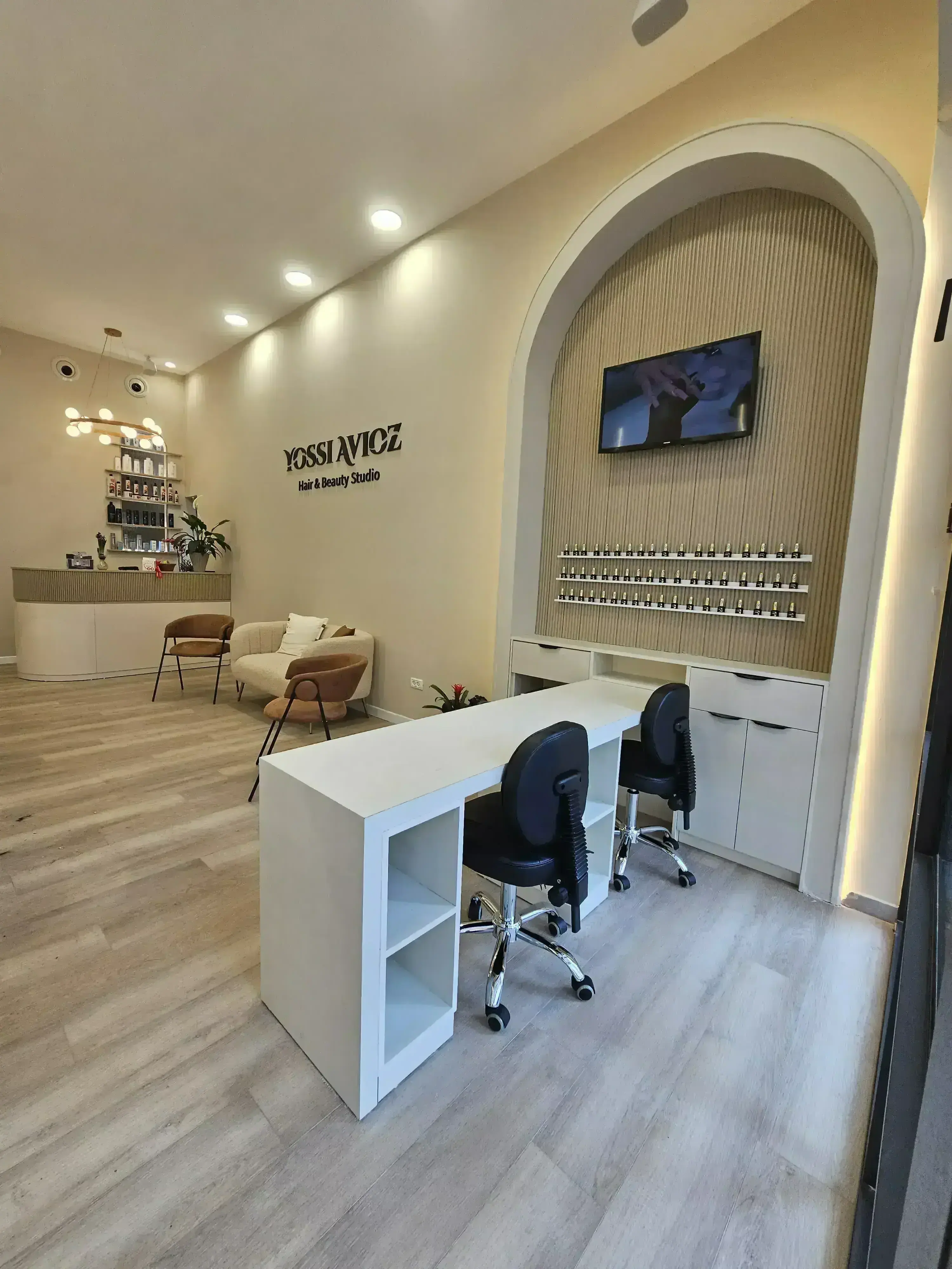 עמדת מניקור פדיקור