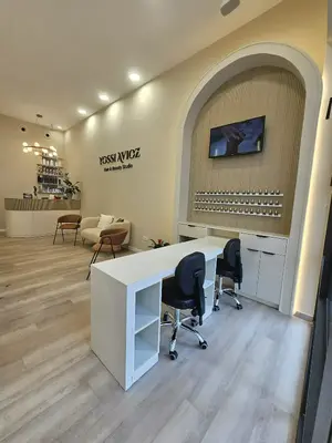 עמדת מניקור פדיקור